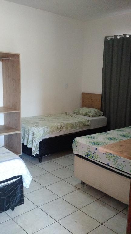 Dormitorio Canarinho Goiânia Exteriör bild