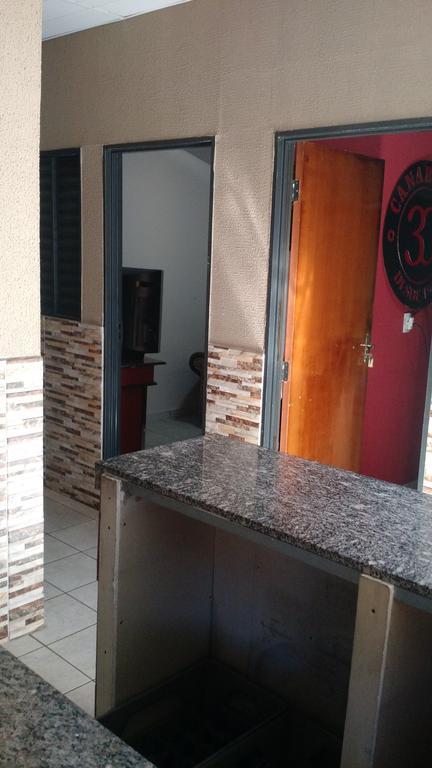 Dormitorio Canarinho Goiânia Exteriör bild