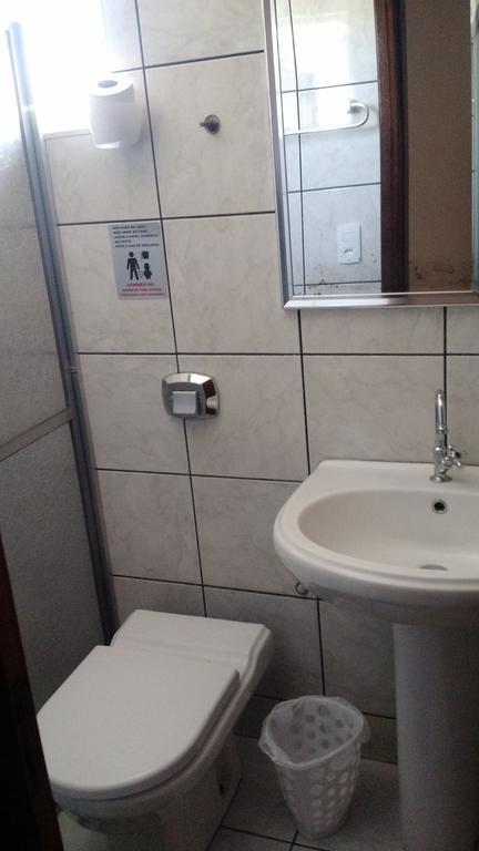 Dormitorio Canarinho Goiânia Exteriör bild
